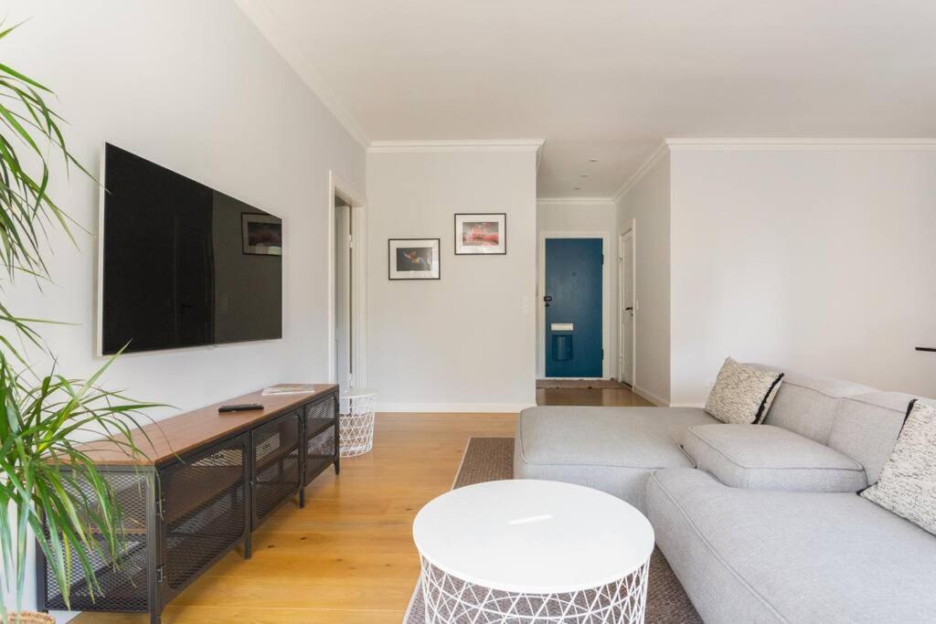 Cozy Apartment In Christianshavn W Two Balconies. Копенхаген Екстериор снимка