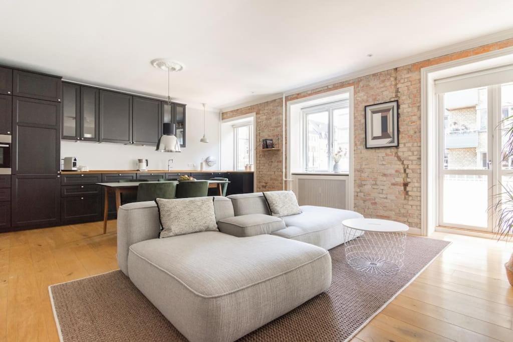 Cozy Apartment In Christianshavn W Two Balconies. Копенхаген Екстериор снимка