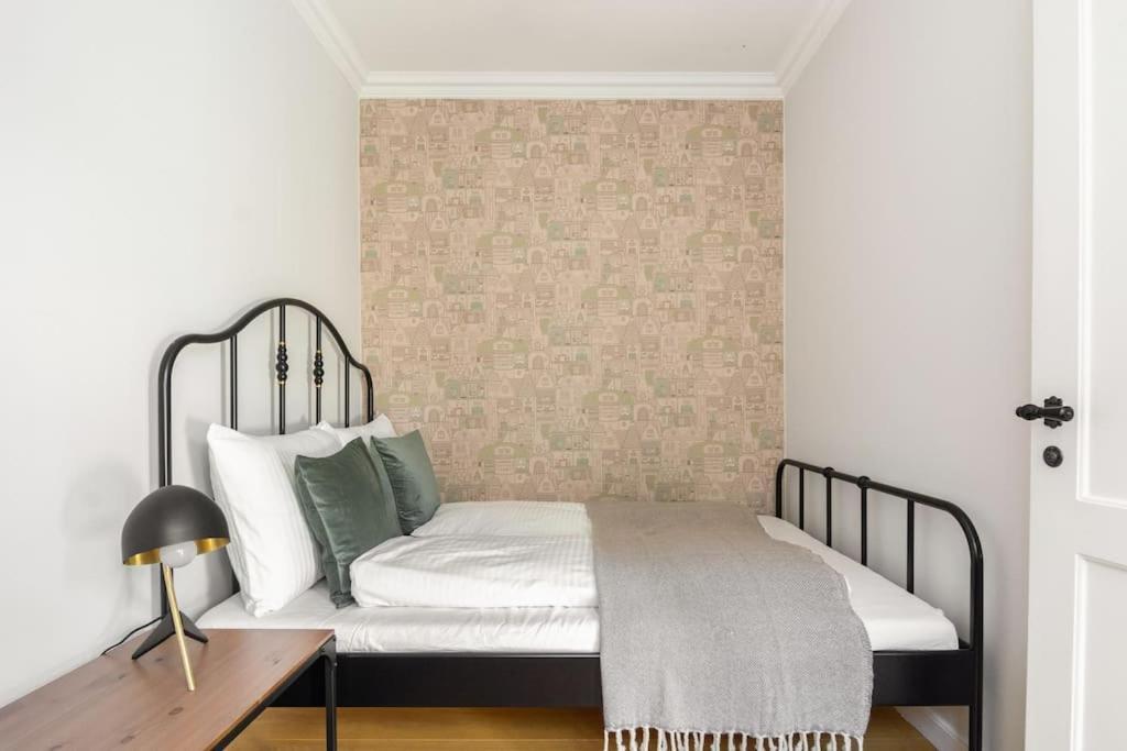 Cozy Apartment In Christianshavn W Two Balconies. Копенхаген Екстериор снимка