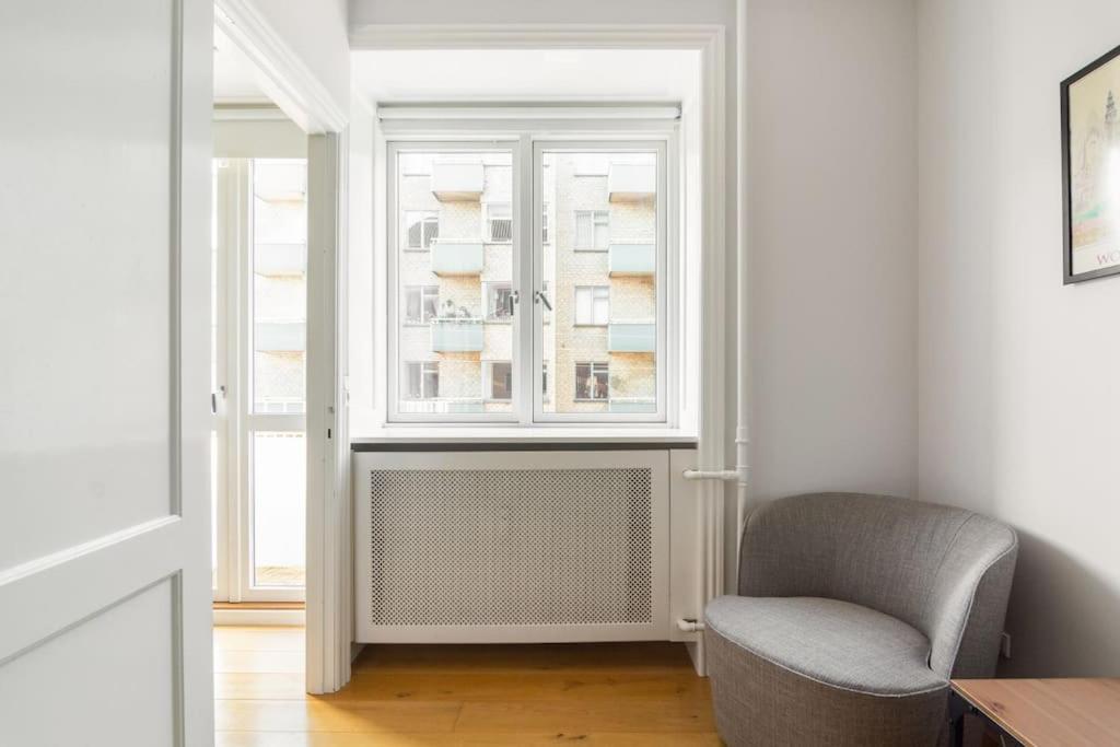 Cozy Apartment In Christianshavn W Two Balconies. Копенхаген Екстериор снимка